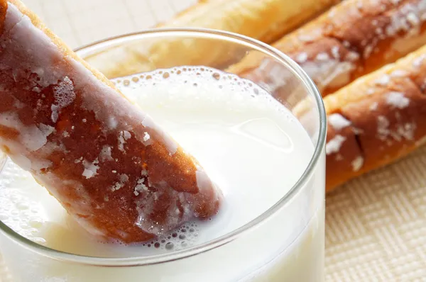 Horchata en fartons, typische snack van valencia, Spanje — Stockfoto