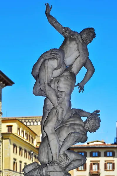 Våldtäkt av Sabinskornas i loggia dei lanzi, i florenc — Stockfoto