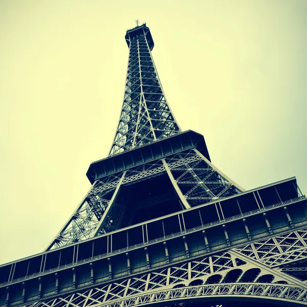 The Eiffel Tower in Paris, France — Stock Photo, Image