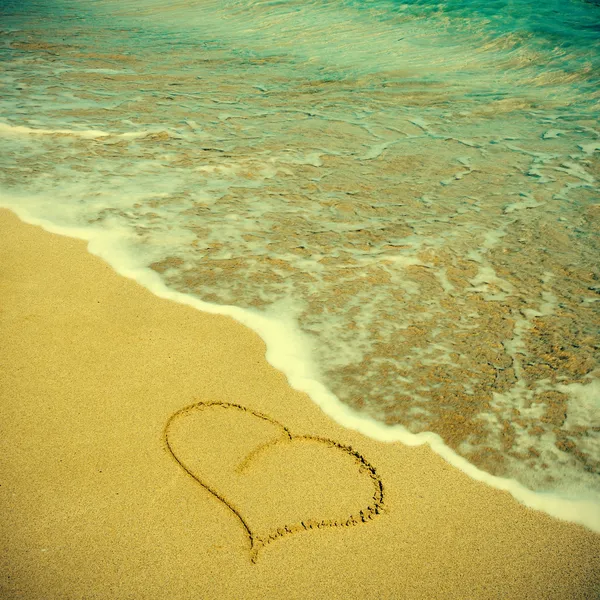 Hart in het zand — Stockfoto