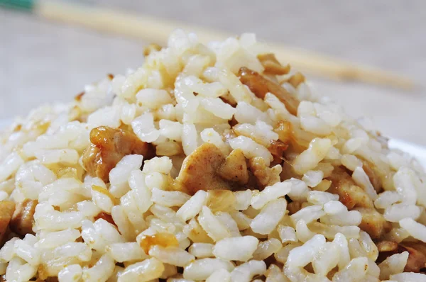 Kip gebakken rijst — Stockfoto