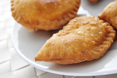 İspanyol empanadillas, küçük et veya orkinos pies