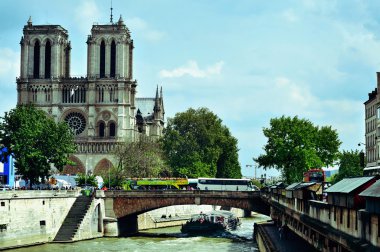 Seine River and Notre-Dame Cathedral in Paris, France clipart
