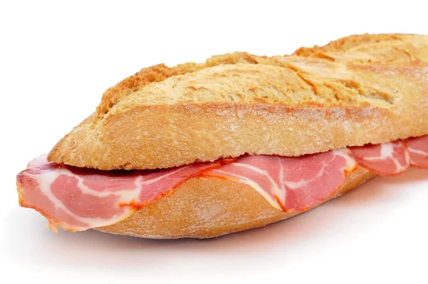 Bocadillo de lomo embuchado español, un sándwich con embutidos —  Fotos de Stock