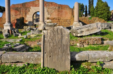 Roma Forumu, İtalya 'da
