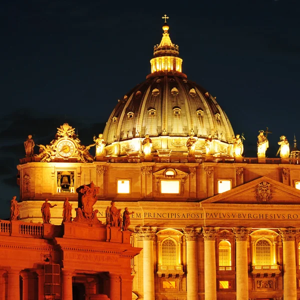 Basilica of Saint Peter in Vatican City, Italy — Stock Photo, Image