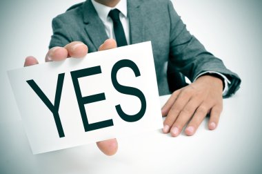 Evet yazılı bir tabela