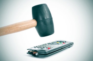 Brokerlik bir çekiç ile uzaktan kumanda