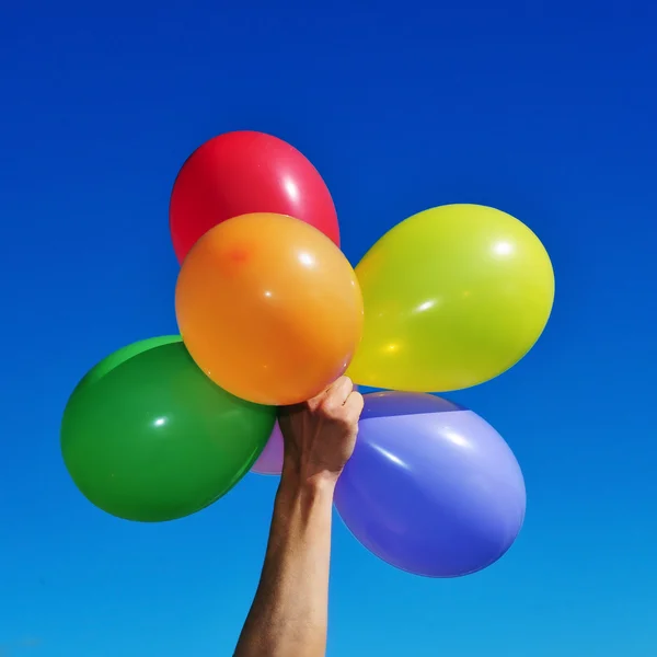 Воздушные шары разных цветов — стоковое фото