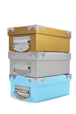 Karton saklama kutuları farklı renkler ile