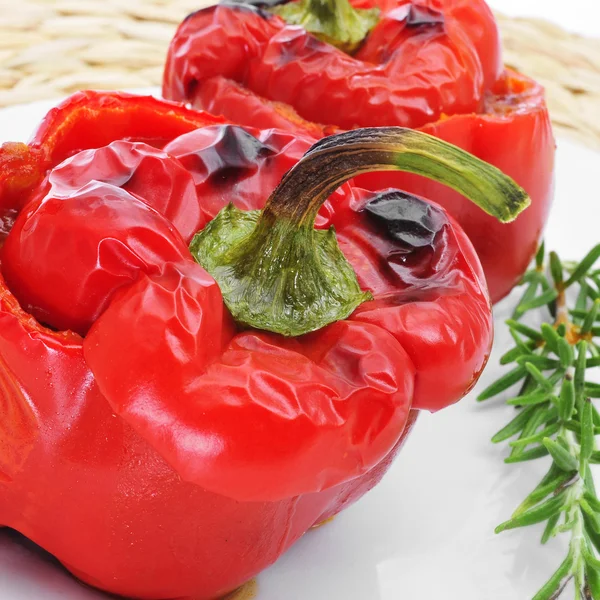 Fylt rød paprika – stockfoto