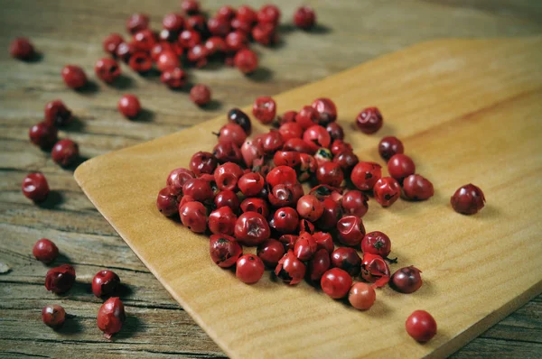 Granos de pimienta rosa — Foto de Stock