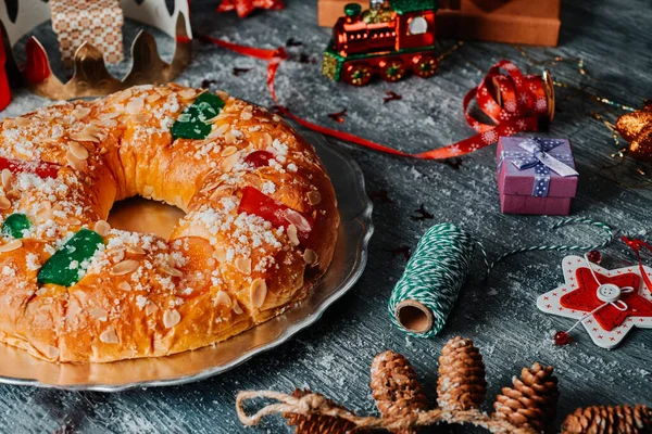 Spanish Roscon Reyes Typical King Cake Eaten Traditionally Epiphany Day — Stock Photo, Image