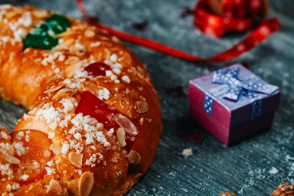 Closeup Spanish Roscon Reyes Typical King Cake Eaten Traditionally Epiphany — Stock Photo, Image