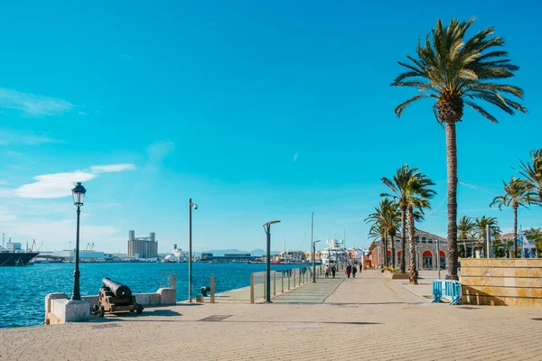Tarragona España Diciembre 2021 Una Vista Del Paseo Marítimo Muelle —  Fotos de Stock