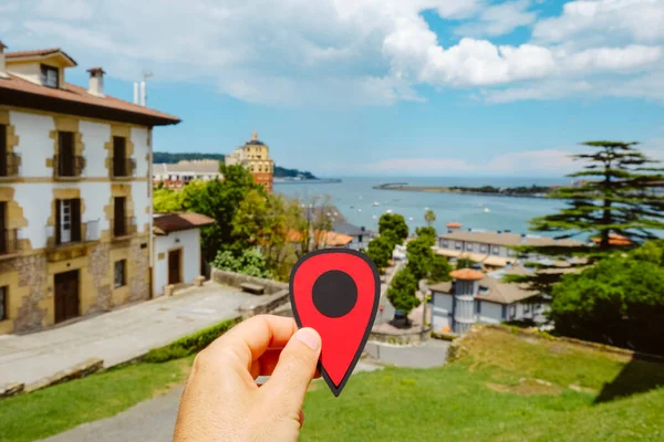 Closeup Hand Man Holding Red Marker Hondarribia Spain Mouth Bidassoa — Zdjęcie stockowe