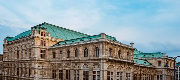 Zicht Zij Achtergevel Van Het Weense Staatsoperagebouw Wenen Oostenrijk Een — Stockfoto