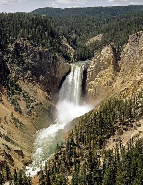 Lagere waterval, yellowstone national park, wyoming, — Stockfoto