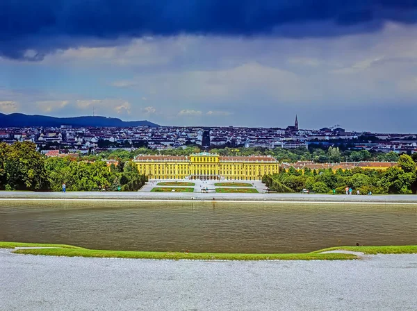 Palacio Schonbrunn Con Jardines Viena — Foto de Stock