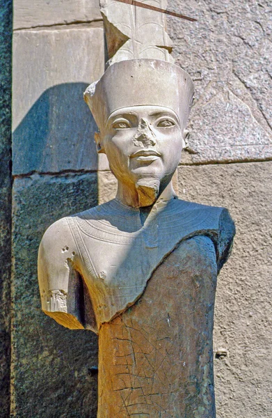 Φαραώ Άγαλμα Στο Ναό Λούξορ — Φωτογραφία Αρχείου