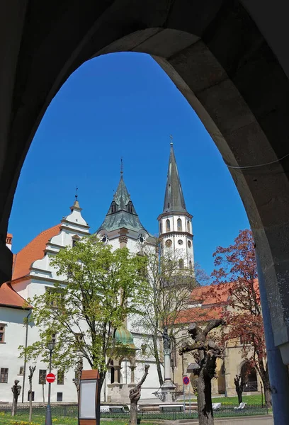 Middeleeuws Stadhuis Met Klokkentoren Kerk Levoca Slowakije — Stockfoto