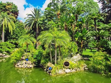 Monte Carlo, Monaco 'da göletli park