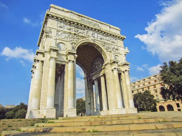 Arch Fallen Genoa Italy — Stock Photo, Image