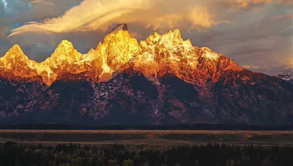 Sunrise Grand Teton Wyoming — Stockfoto