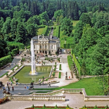 Almanya, Bavyera 'daki Linderhof Sarayı Bahçeleri