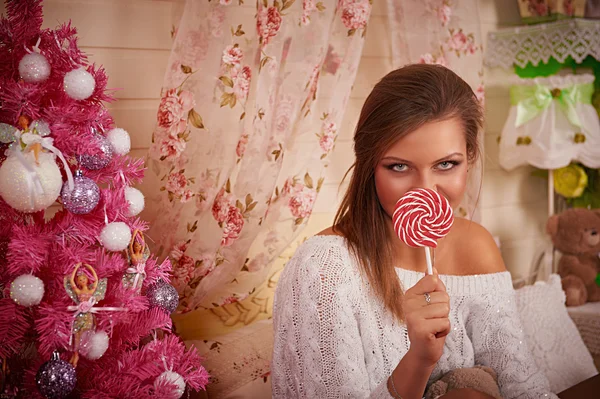 Menina com doces — Fotografia de Stock