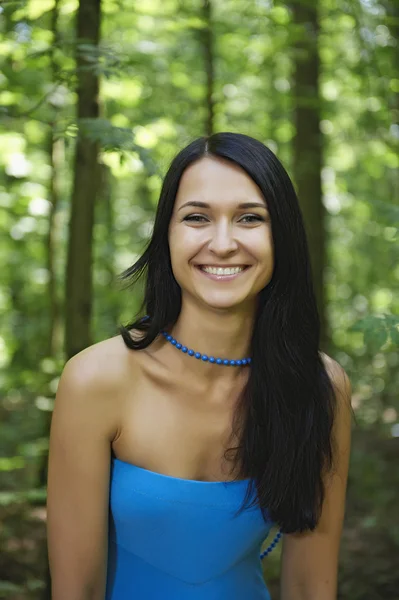 Portrait of girl outdoors — Stock Photo, Image