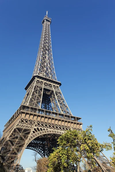 De beroemde Eiffeltoren — Stockfoto