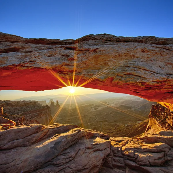 Sunrise, Mesa Arch — Stok fotoğraf