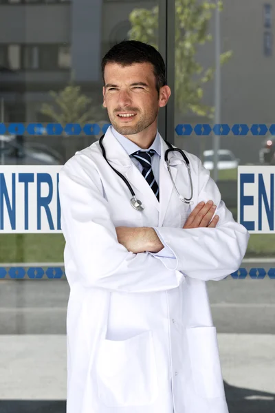 Молодого лікаря — стокове фото