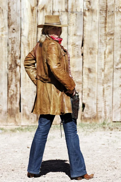 Ritratto di una cowgirl bionda — Foto Stock