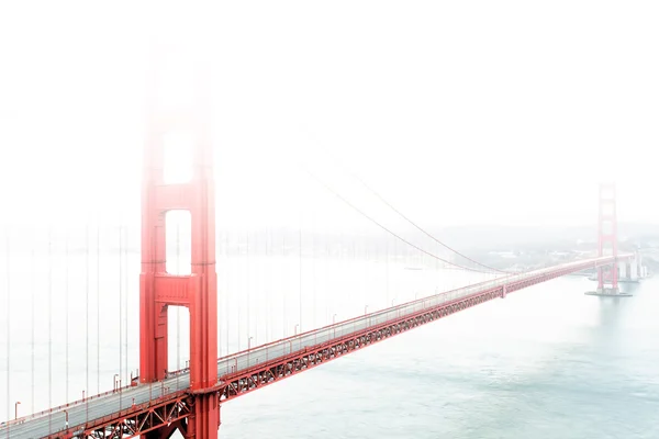 Golden Gate Bridge in the fog — Stock Photo, Image