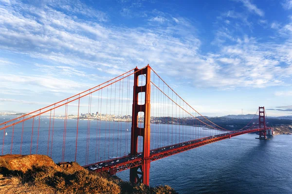 Beroemde weergave van de golden gate bridge — Stockfoto