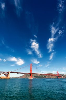 golden gate Köprüsü san Francisco dikey görünüm