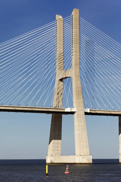 Een deel van vasco da gama brug — Stockfoto