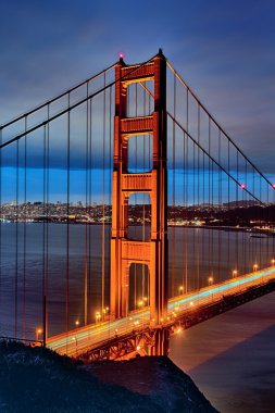 gece ünlü golden gate Köprüsü
