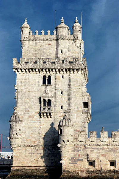 Famosa Torre de Belém à noite — Fotografia de Stock