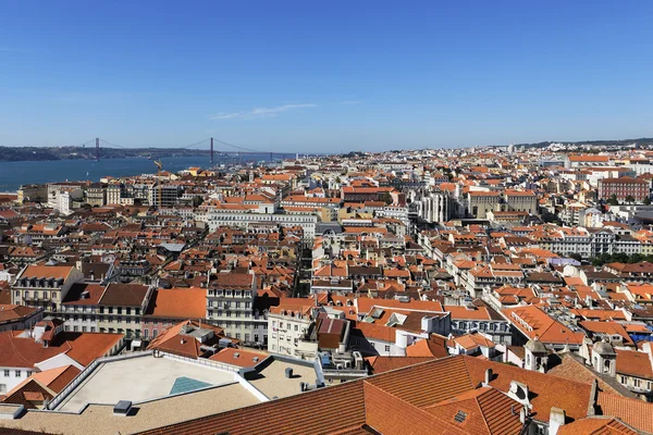 Horizontale weergave van Lissabon — Stockfoto