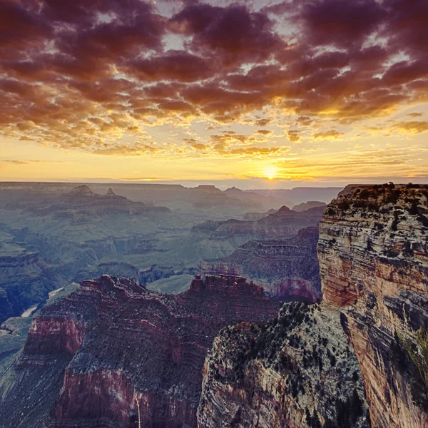 Grand canyon bij zonsopgang — Stockfoto