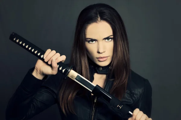 Katana-Mädchen — Stockfoto