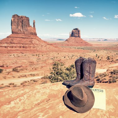 monument Valley şapka ve bot