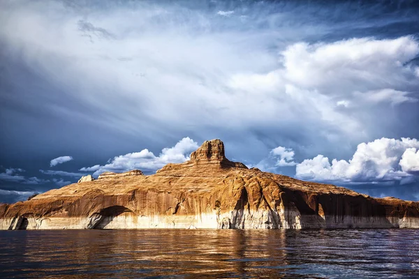 Tempesta sul lago — Foto Stock