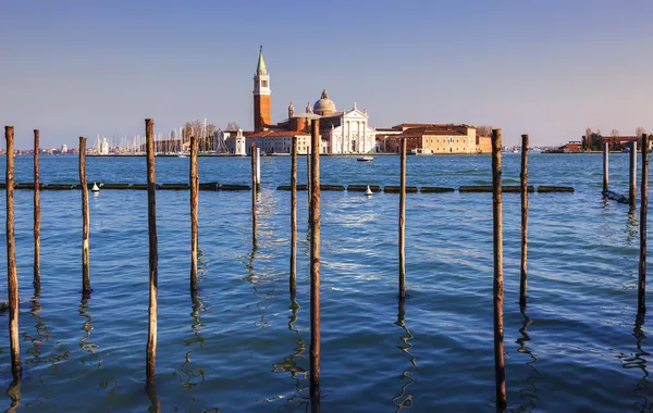 Widok z san giorgio maggiore na zachodzie słońca — Zdjęcie stockowe