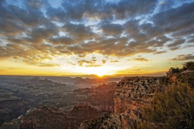 sunrise adlı ünlü grand canyon