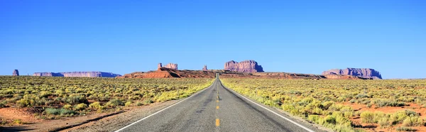 Panoramic road — Stock Photo, Image
