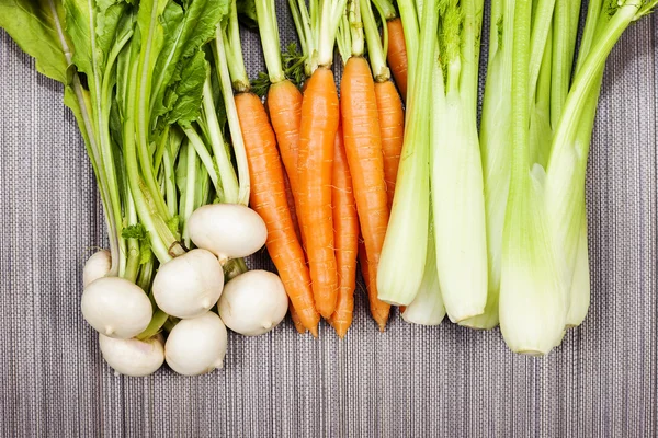 萝卜、 胡萝卜、 芹菜 — 图库照片